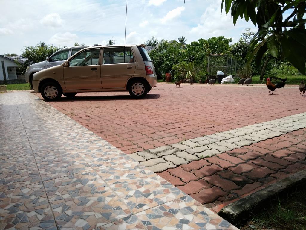 Harum Manis Country House Kangar Esterno foto